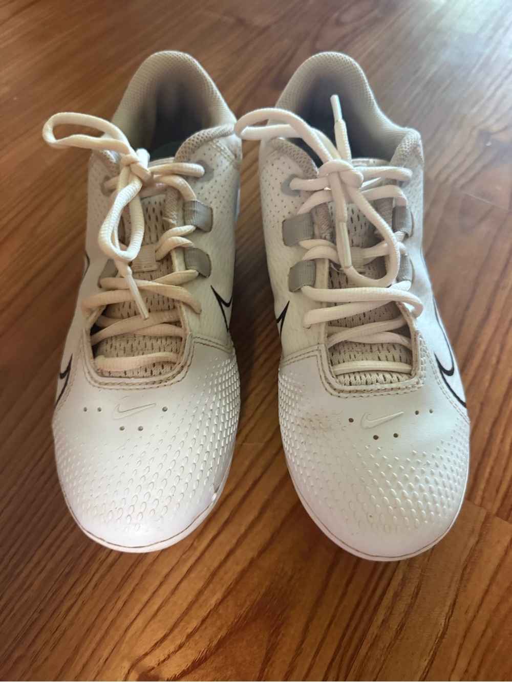 Nike White Hyper diamond Softball Cleats